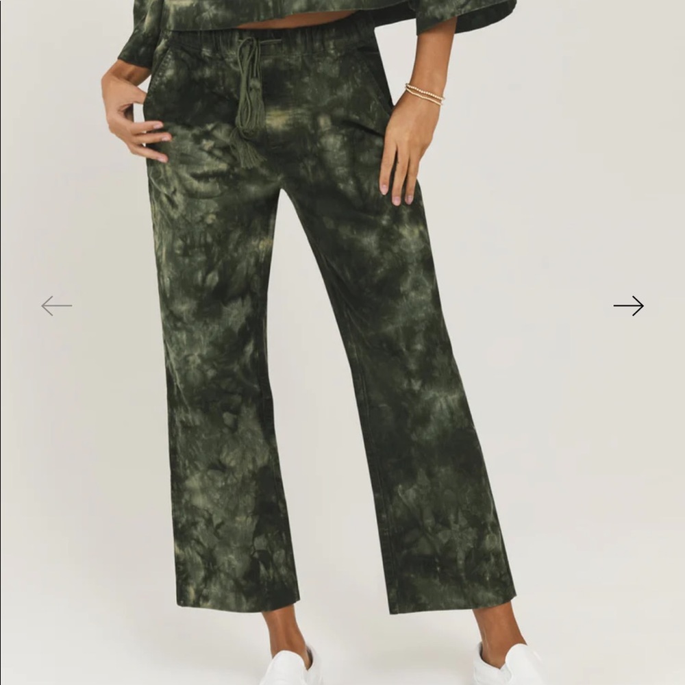 Something Navy Birdie Corduroy pant Size M in Army Tie Dye